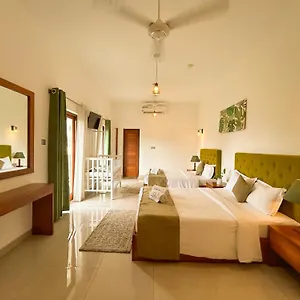 J Leaf By Blue Bird Negombo